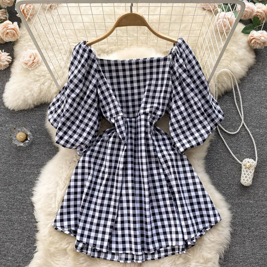 Kleid Mit Quadratischem Kragen Für Frauen