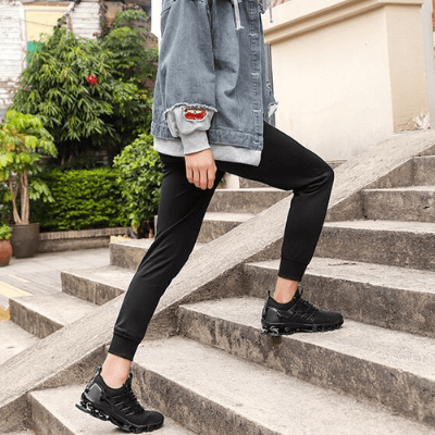 Leichte Laufschuhe