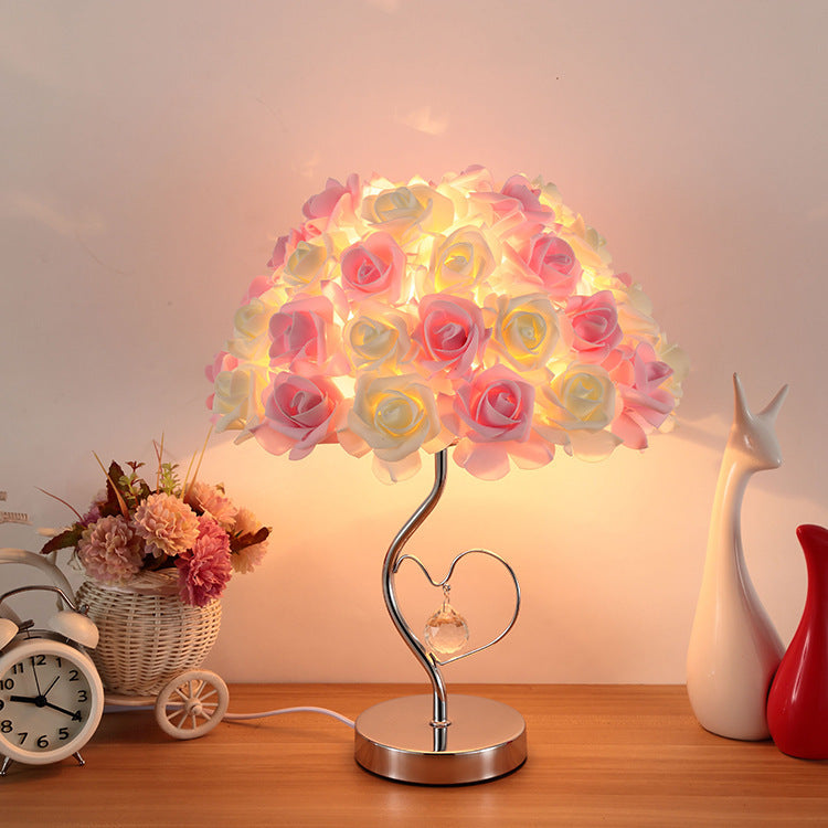 Moderne Tischlampe mit Rosen-Design für Nachttisch oder Esstisch 9