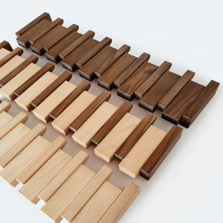 Wandgarderobe im Klavierdesign für stilvolle Aufbewahrung 4