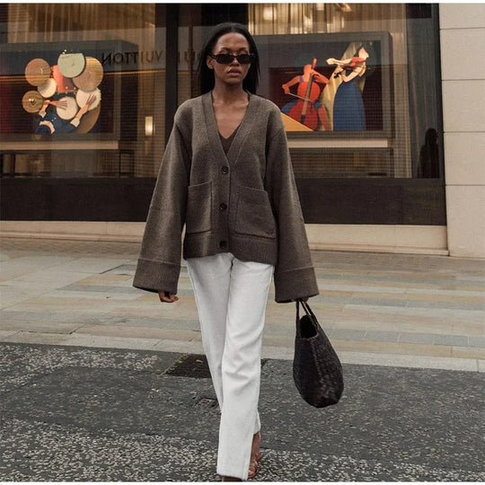 Feste Damenjacke mit V-Ausschnitt und Tasche