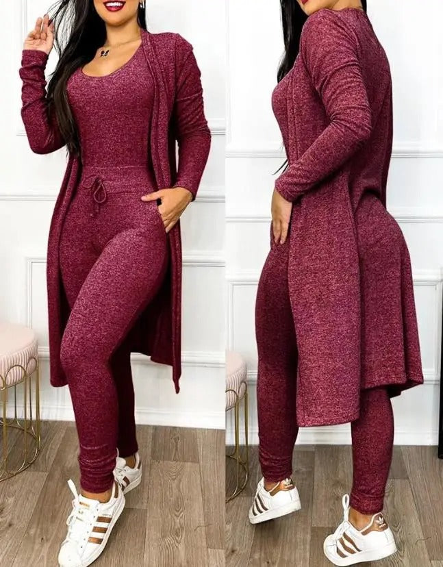 Overall und Jacke mit Tasche und Kordelzug