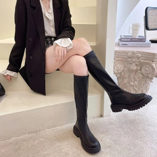 Lange Damenstiefel