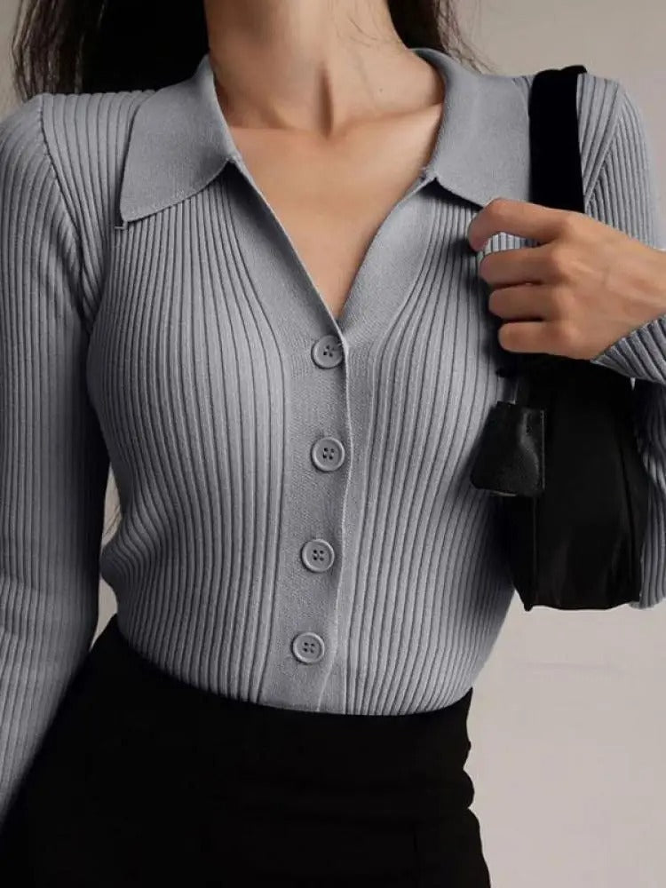 Schmal geschnittene Strickjacke mit V-Ausschnitt für Damen