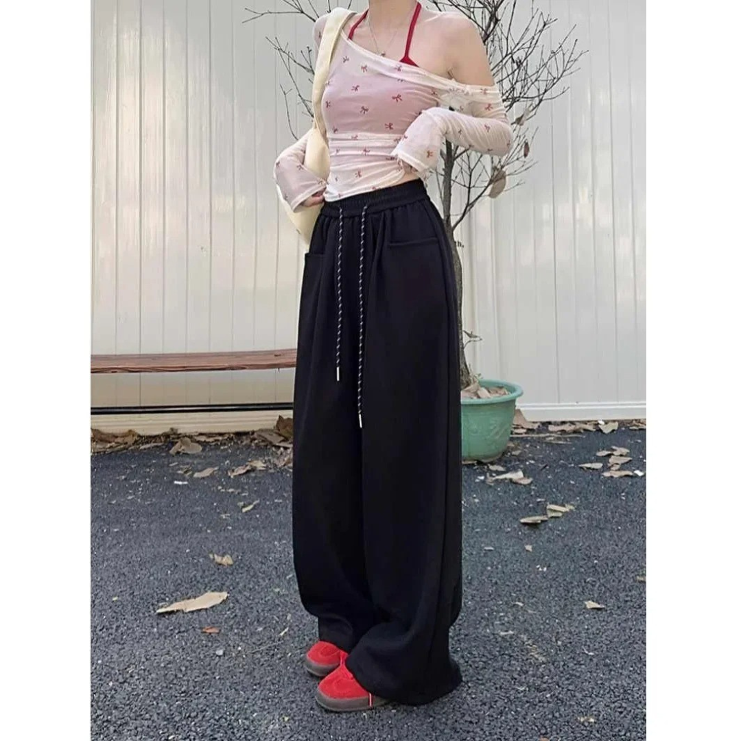 Lässige Damenhose mit weitem Bein